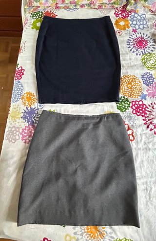 2 Faldas Cortas Azul Marino y Gris Talla M