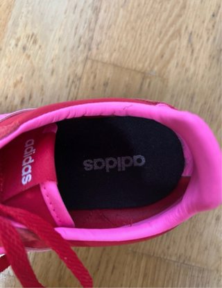 Zapatillas Adidas Rojas y Rosas