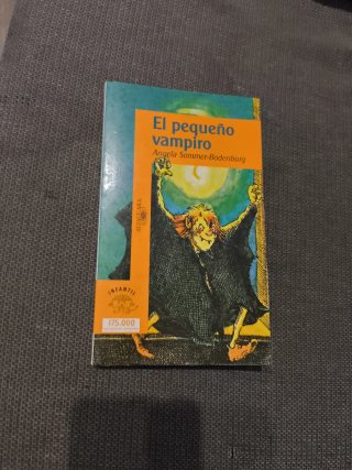 6 libros del Pequeño Vampiro