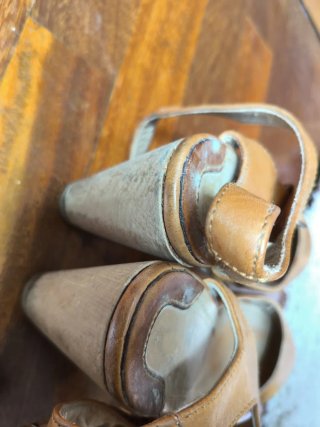Sandalias de tacón de madera