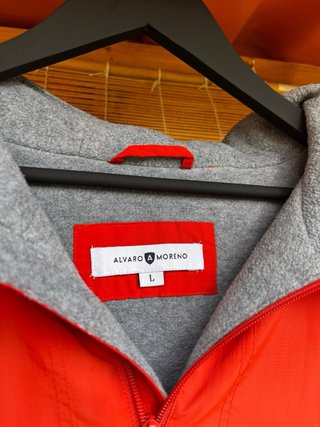 Abrigo Alvaro Moreno Naranja Talla L