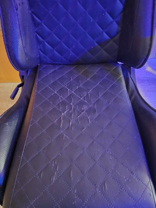 Silla cougar y Escritorio Geney