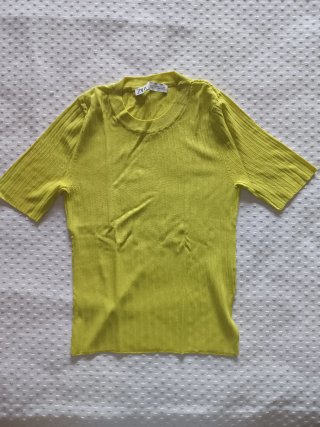 Top Zara manga corta verde/amarillo