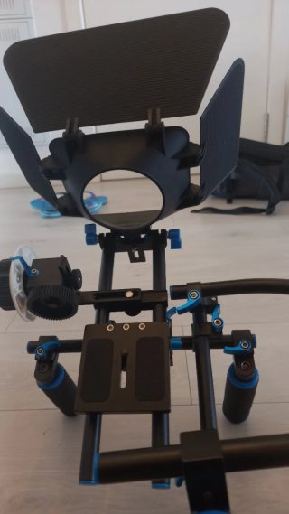 Soporte hombro / Rig para cámara DSLR o mirrorles