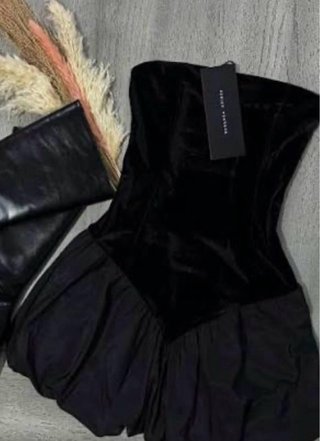 Vestido Negro Terciopelo Globo
