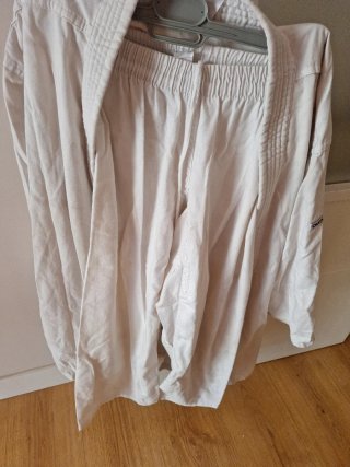 Kimono Outshock Blanco Talla 160cm