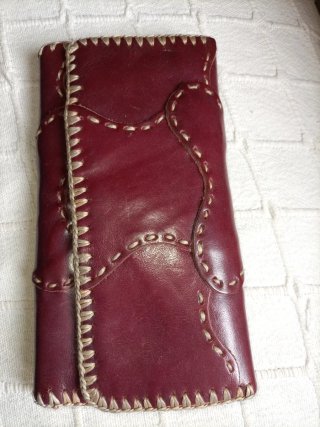 Cartera artesanal hecha a mano