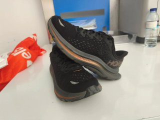 Zapatillas Hoka Kawana Negras