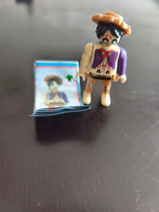 Figura Huevo Kinder Sorpresa Héctor Rivera
