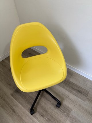 Silla de escritorio giratoria amarilla