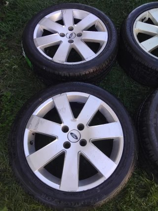 Llantas 17" 4x108 con RUEDAS NUEVAS
