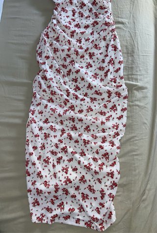 Vestido floral Bershka