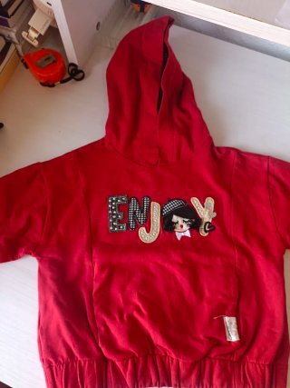 7 prendas niña 4a5 años invierno por solo 4€ todo.
