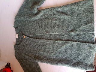7 prendas niña 4a5 años invierno por solo 4€ todo.