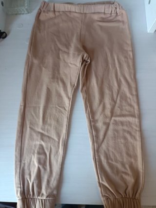 7 prendas niña 4a5 años invierno por solo 4€ todo.
