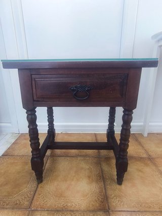 Mesa Auxiliar Vintage de Madera y Cristal