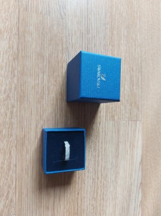 Anillo Swarovski Talla 50