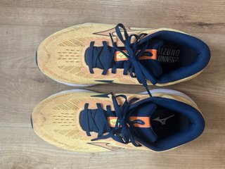 Mizuno Wave Serene Zapatillas Running Naranja/Amar
