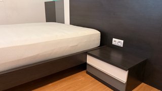 Conjunto Cama: Somier, Colchón y mesitas de noche
