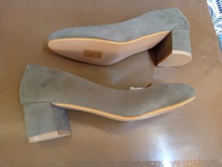 Zapatos Salón Nuevos en Antelina Verde Oliva