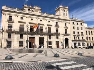 Oficinas 200 m2 local en Alcoy casco antiguo