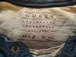Camiseta Guess Henley Azul