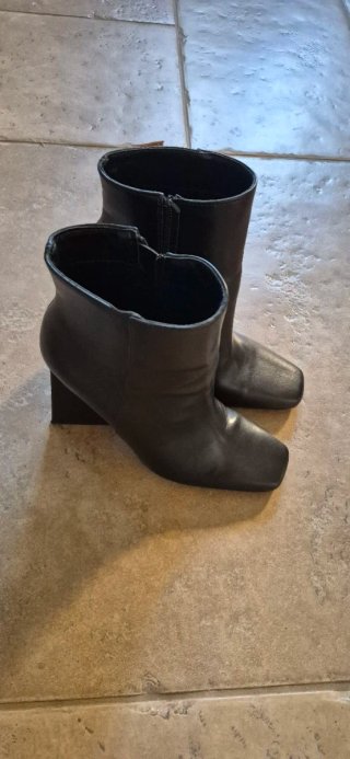 Stivaletti neri da donna, tacco 10 cm