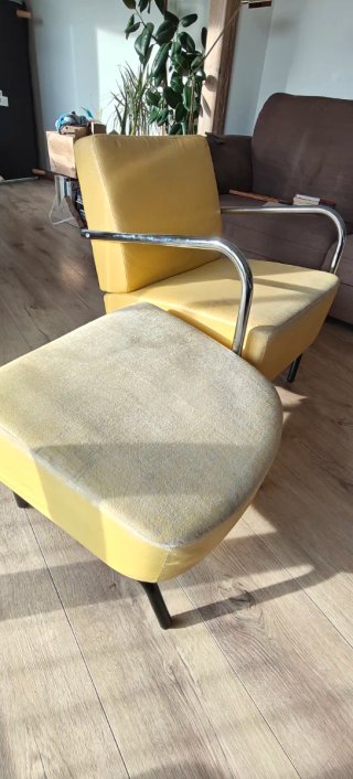 Sillón y Reposapiés Bauhaus