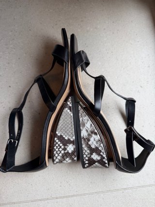 Sandalias de piel negras Miraton Talla 38
