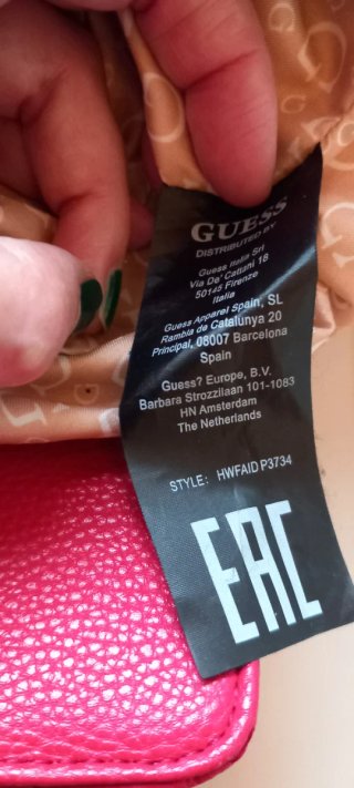 Bolso mochila. Guess.