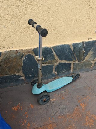 Patinete Infantil de Tres Ruedas