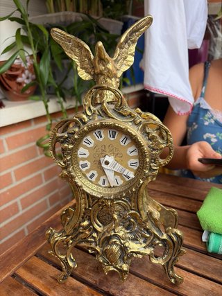 Reloj de Sobremesa Antiguo Dorado sin cristal