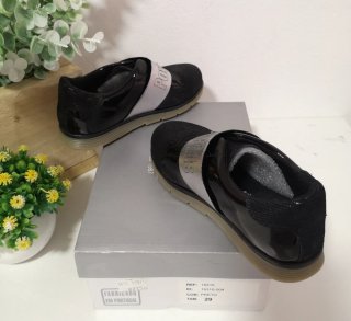 Sapatos Criança Tam. 29 Preto