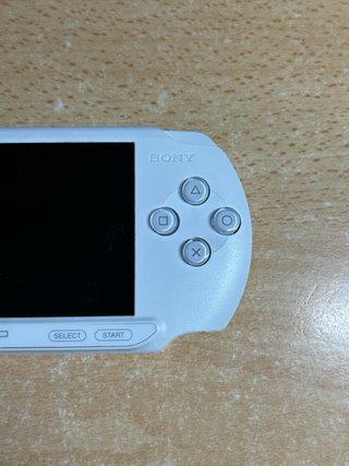 PSP Street E1004 Bianca + 5 Giochi