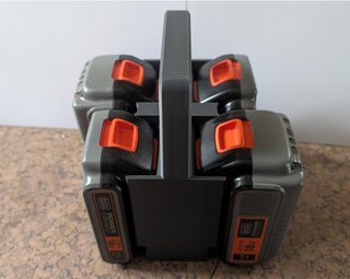 Soporte Porta 4 Baterías Black and decker 18v