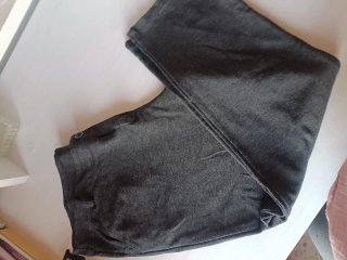 Pantalones grises y 1negro nuevo todo por 4€