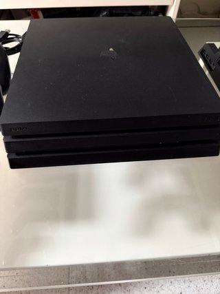 PS4 Pro Negra