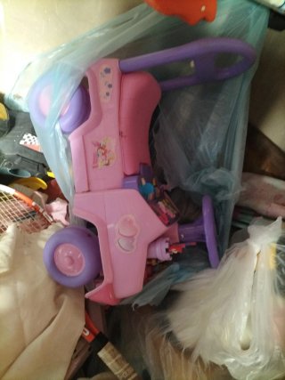 Correpasillos para bebé rosa
