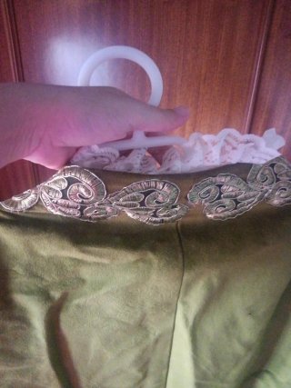 Traje de mensajero real bordado