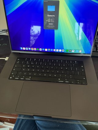 MacBook Pro 16  M3 Pro (36GB RAM / 512GB SSD)
