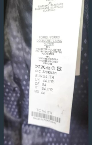Traje de novio azul