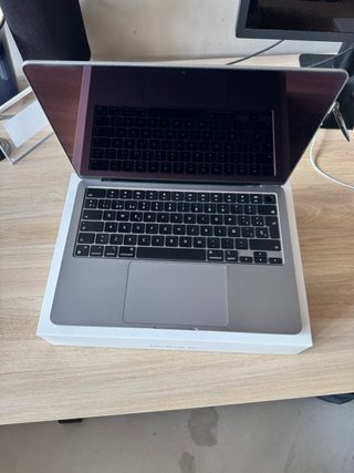 MacBook Air M2 13 256GB SSD 8GB RAM