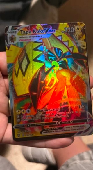 Carta Pokémon Tapu Koko VMAX