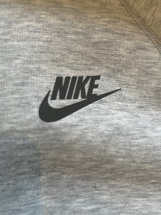 Chaqueta Nike Tech Fleece Gris