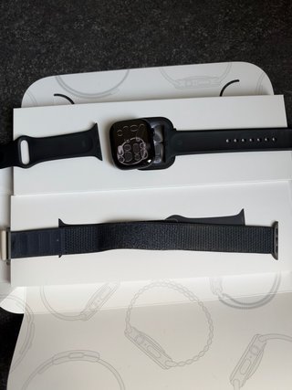 Apple Watch Series 11 42mm Negro