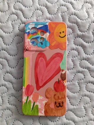 Funda para móvil con diseño colorido