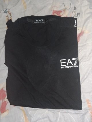 Camiseta EA7 Emporio Armani Negra