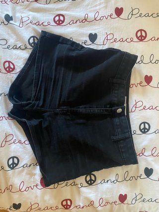 Pantalón corto negro
