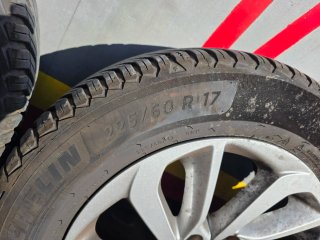 4 Llantas con Neumáticos Michelin 225/60/17