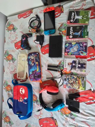 Nintendo Switch con juegos y accesorios